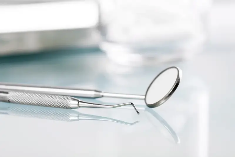 Kiedy wypadają mleczne zęby?