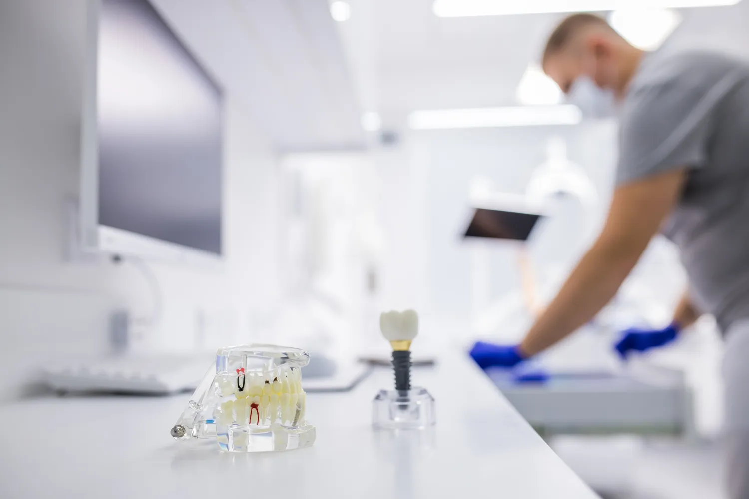 Czy leczenie kanałowe boli?